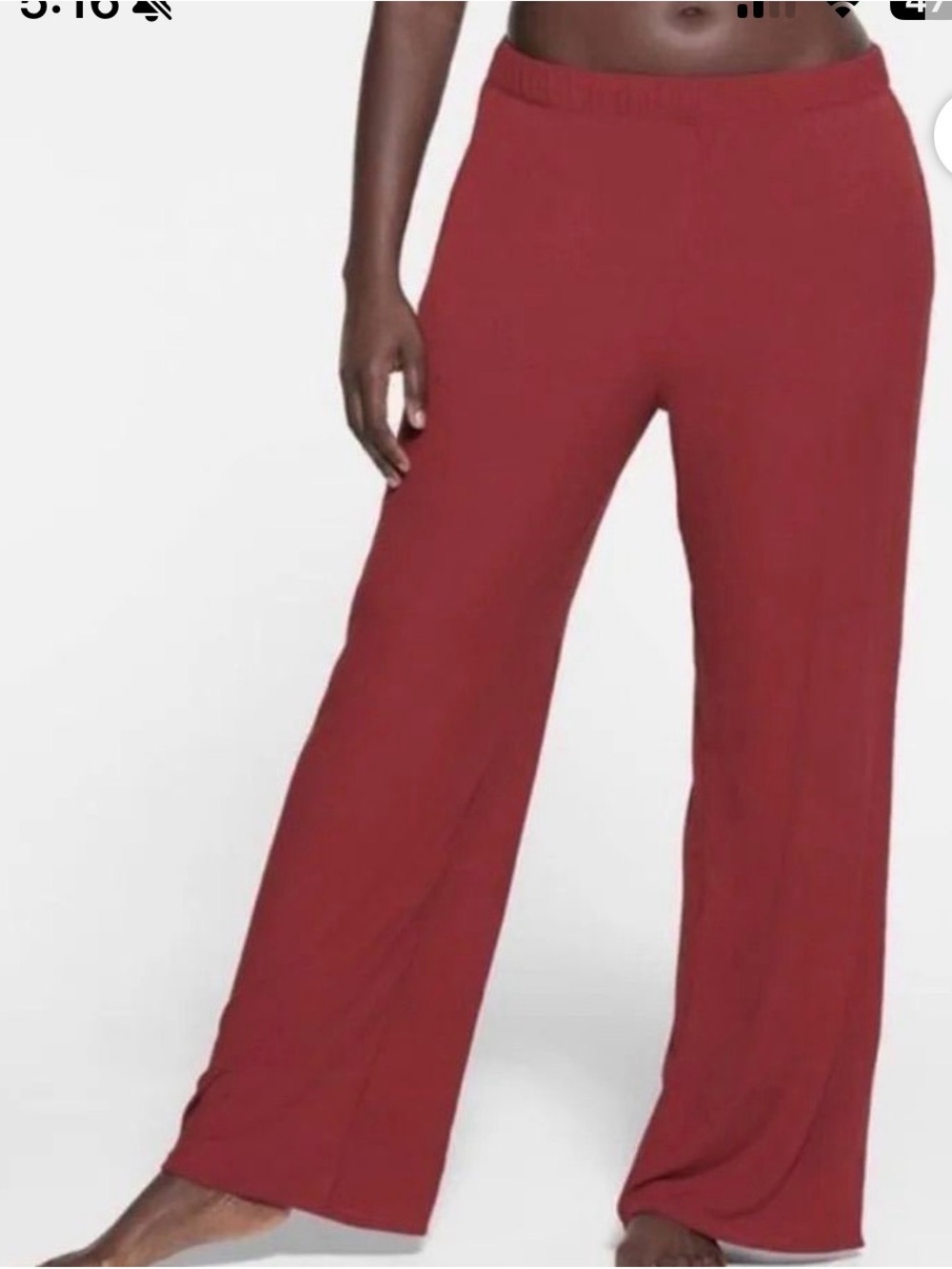 NWT SKIMS Wide-Leg Lounge Pants in Burgundy